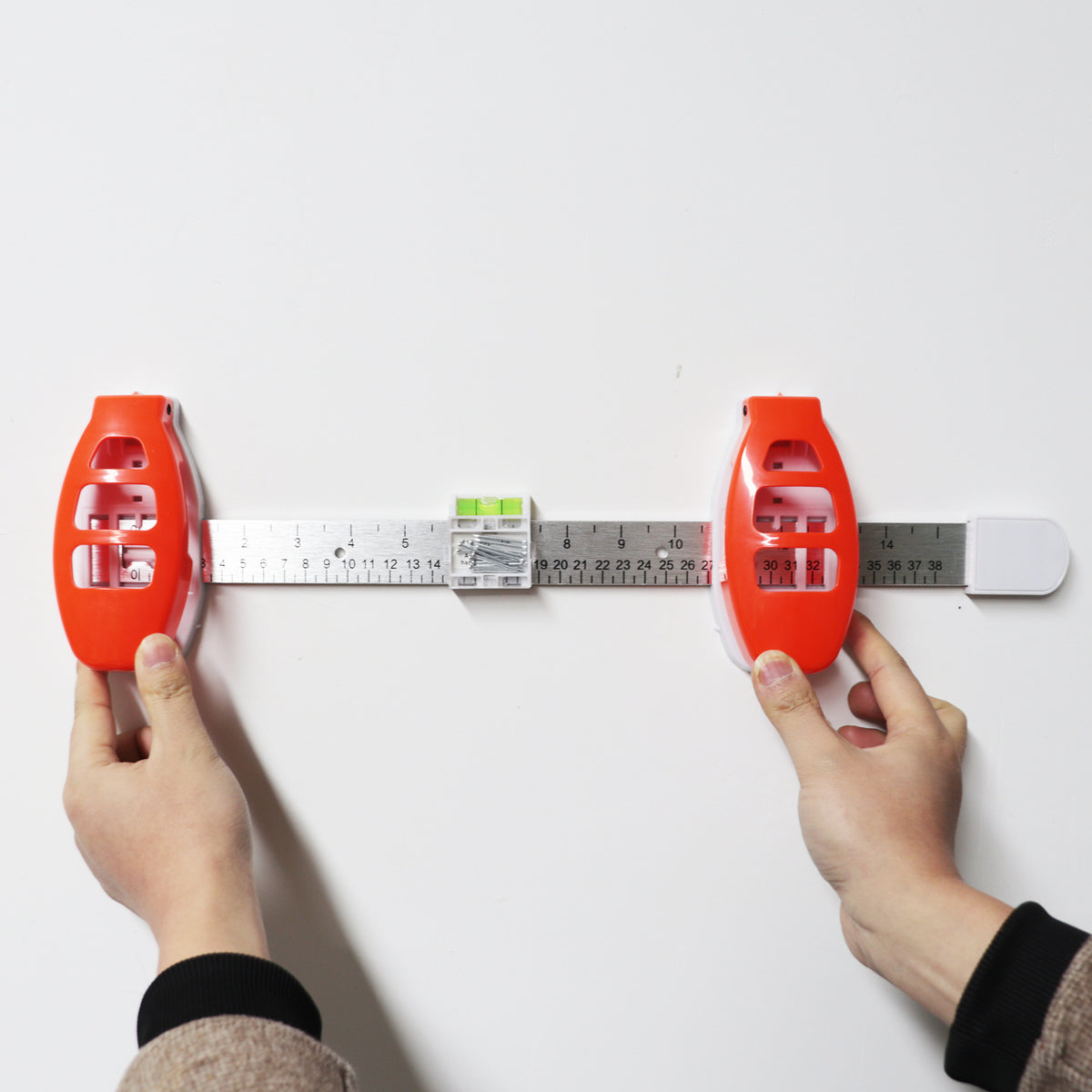 LevelSnap™ - 3-in-1 Picture Hanging system